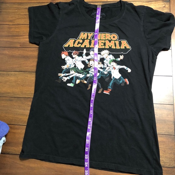 Hot Topic Other - My Hero Academia T-shirt Size Large Juniors Hot Topic Other - My Hero Academia T-shirt Size Large Juniors